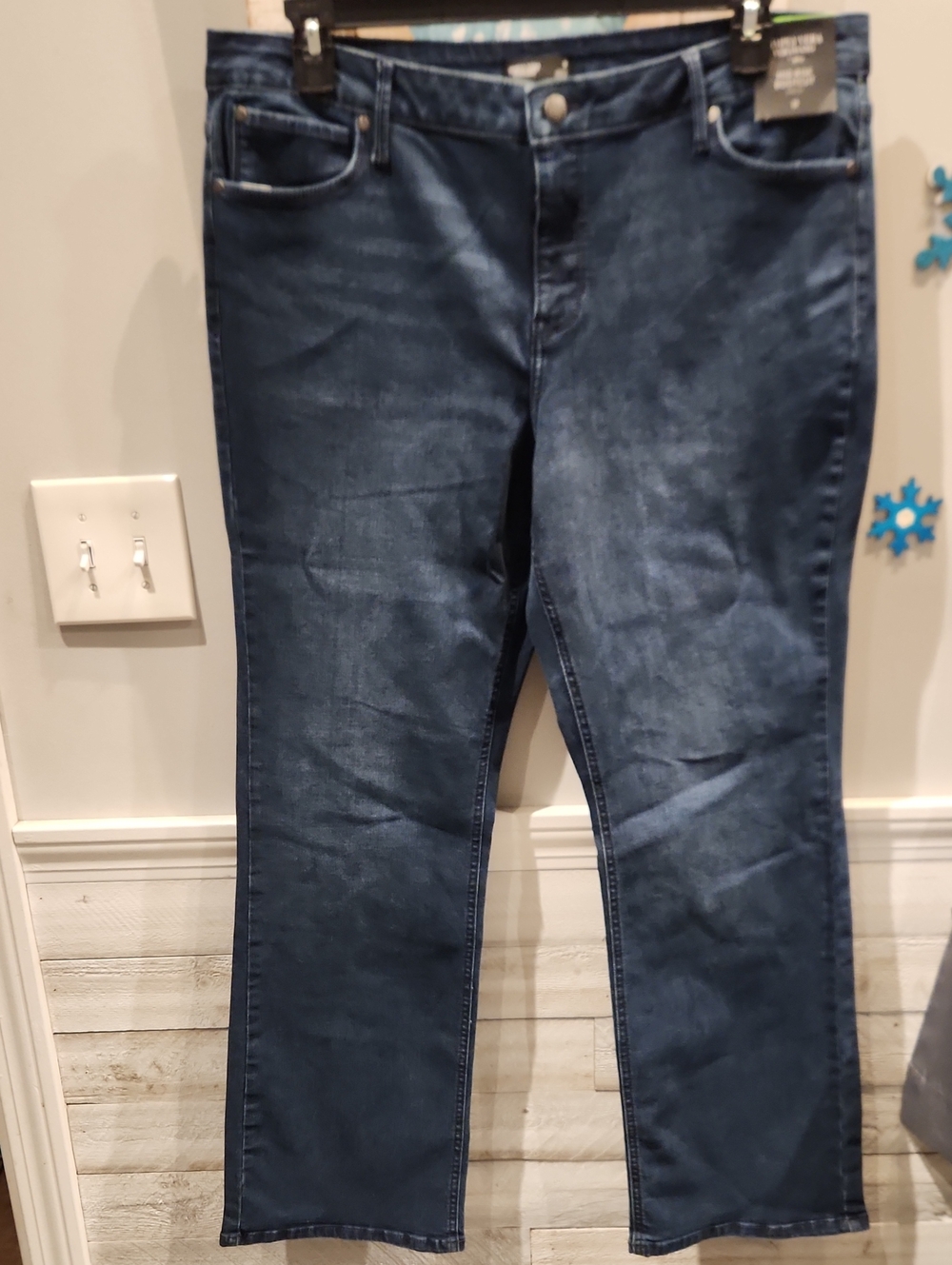 NWT Simply Vera Vera Wang Women's Mid-rise Bootcut Jeans Sz 18